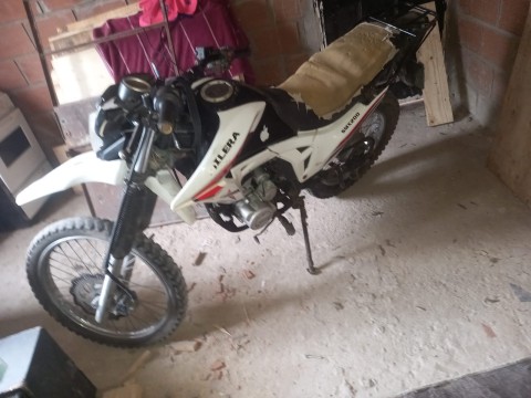 Fue a visitar a un familiar y en cuestión de pocas horas le robaron la moto