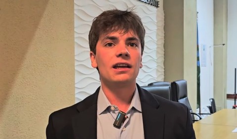 El concejal Rossi habl&oacute; sobre su v&iacute;nculo con el caso $LIBRA, defendi&oacute; a Milei y dijo que Mauro Garc&iacute;a est&aacute; &ldquo;debilitado&rdquo;