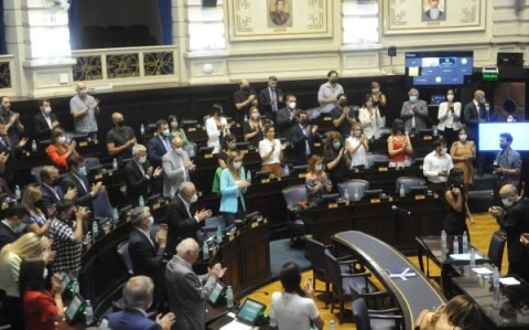 Uno por uno: los legisladores de Juntos que sorprendieron y votaron a favor de la re-reelección de intendentes