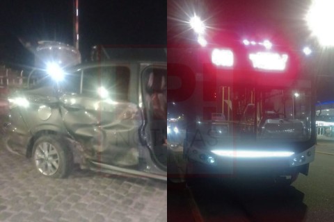 Choque entre auto y colectivo durante la madrugada: una persona resultó herida