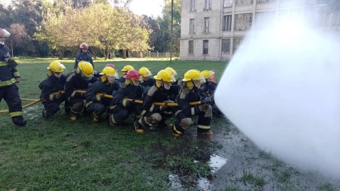 Bomberos convocan a una charla informativa para los preinscriptos al curso de ingreso 2026
