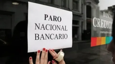 Se viene un paro bancario: cu&aacute;ndo ser&aacute; y qu&eacute; servicios estar&aacute;n afectados