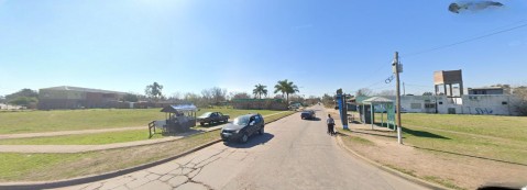 Le apuntaron con un arma para robarle el celular: la pesadilla que vivió una joven en la entrada al barrio Bicentenario