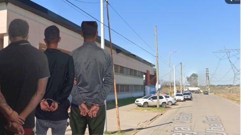 Informaron la captura de tres ladrones tras un robo en barrio Bicentenario