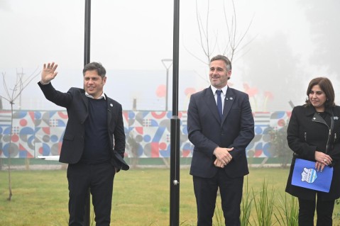Achával inauguró la Escuela N.º 14 junto a Axel Kicillof: "Hoy en Derqui cada escuela tiene edificio propio"