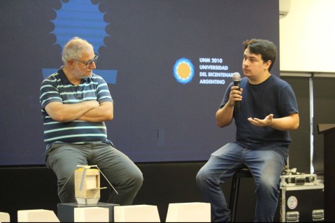 De Gral Rodr&iacute;guez a M&eacute;xico para una competencia de ciencia y tecnolog&iacute;a espacial: "&eacute;sta es la pieza inicial"