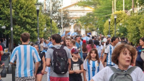 Así se celebró en General Rodríguez la clasificación de la Selección a la final del Mundial