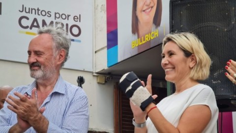 Claudia Friedrich inaugur&oacute; su local junto a J. De la Torre: &ldquo;ellos pierden solos, tenemos que ser distintos"
