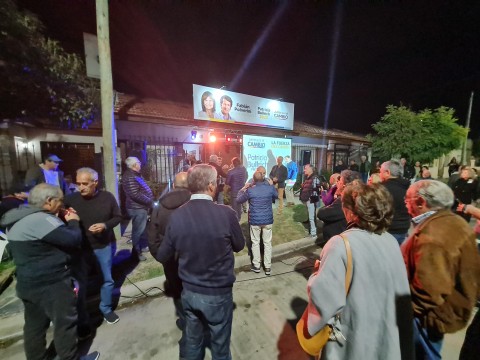 Fabián Polverini inauguró su local de campaña junto a Eduardo Amadeo para ir por la intendencia dentro de Juntos