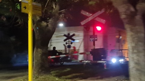 Fallas por robo de cables en las barreras del ferrocarril generaron importantes congestiones y riesgos