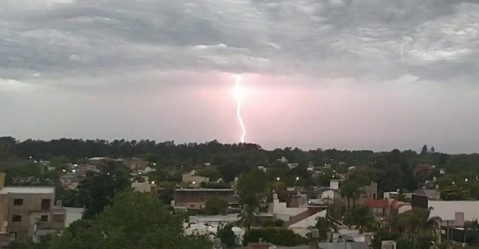 Tras las inundaciones y hasta evacuados, hay un nuevo alerta por más tormentas fuertes en General Rodríguez
