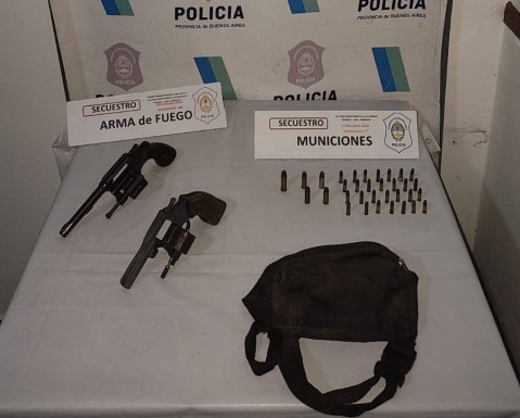 Dos personas aprehendidas por tenencia ilegal de armas en barrio Raffo