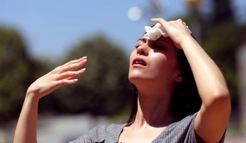 C&oacute;mo actuar ante un golpe de calor o un caso de insolaci&oacute;n en menores y adultos