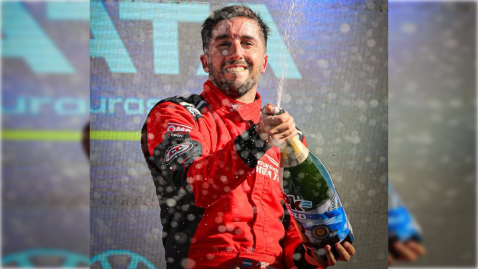El rodriguense Nicolás Impiombato hizo podio en el mítico autódromo Roberto Mouras