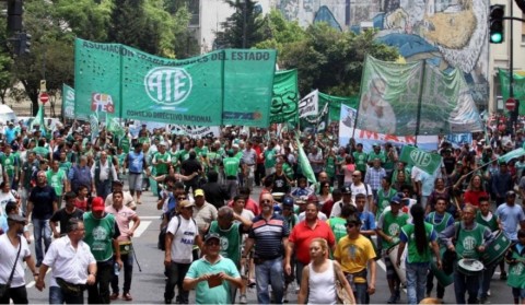 ATE pide reabrir las paritarias y fijó qué sueldo deberían ganar los estatales de la Provincia