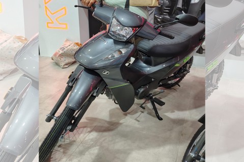 No perdonan a nadie: motochorros amenazaron a una jubilada para quitarle la moto