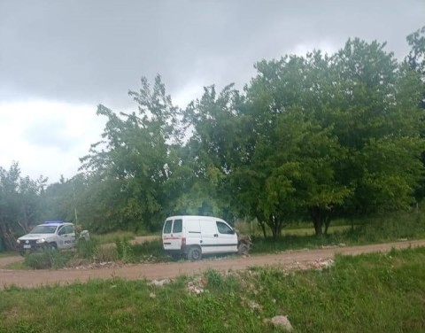 Misterio y alarma en Maravilla del Oeste por otro vehículo abandonado y desmantelado