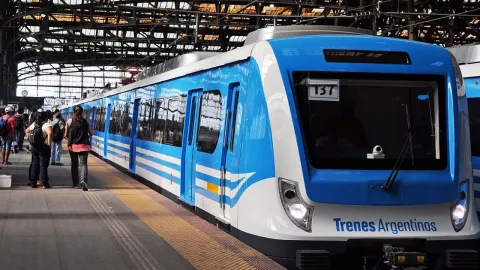 Paro de trenes: cómo es el cronograma especial de servicios del Tren Sarmiento para este martes