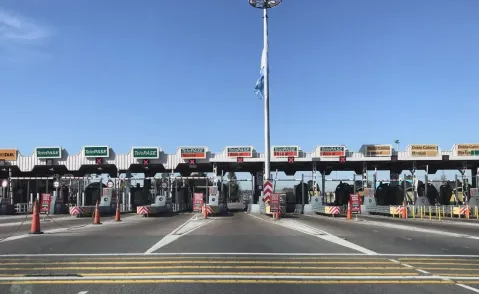 Cómo es el "copiloto virtual" que presentó Autopistas del Oeste para asistir a conductores