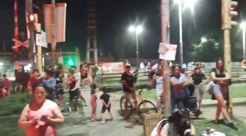 "Mi hijo no se merecía esto", dijo la madre del joven asesinado en Altos del Oeste y anticipó más cortes