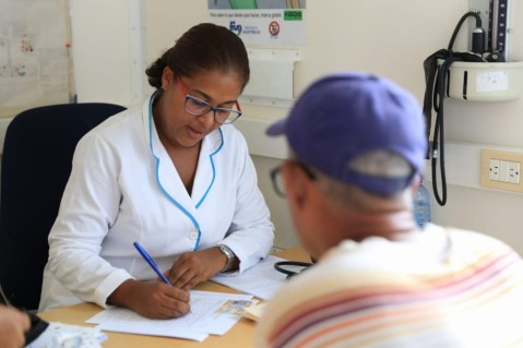 De qué se trata la libreta sanitaria obligatoria para adultos mayores en la Provincia