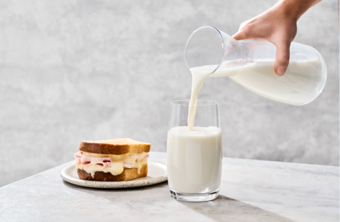 Mastellone Hnos. celebra el Día Mundial de la Leche con una donación solidaria de 250.000 vasos de leche