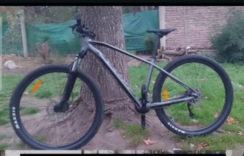 Fue a hacer un trámite al Correo Argentino y le robaron la bicicleta