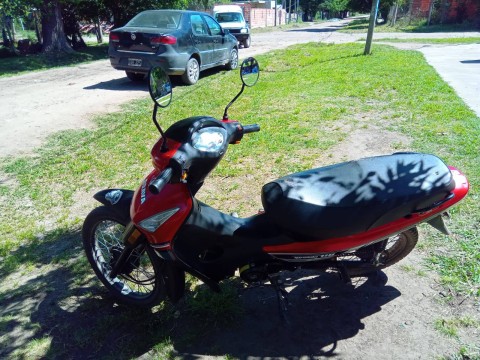 "Salí y ya no estaba": le llevaron la moto de la puerta de su casa