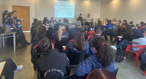 Los Bomberos realizaron capacitaciones en rescates y asistencia emocional a las víctimas de accidentes
