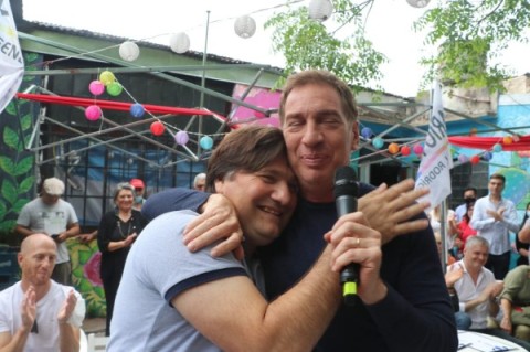 Discursos encendidos y promesas de proyectos en el cierre de campaña de Kubar con Santilli y Ocaña