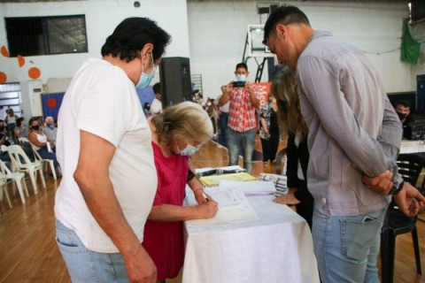 Se firmaron m&aacute;s de 250 escrituras y actas de protecci&oacute;n de vivienda