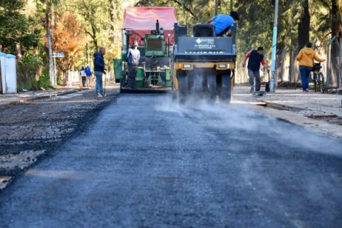 Se realizan obras en el ingreso al Polideportivo