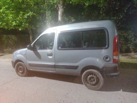 Demoraron al conductor de una camioneta en el barrio San Bernardo