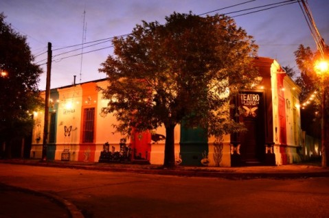 Para que nadie lo vea solo, La Farfala ofrece su espacio