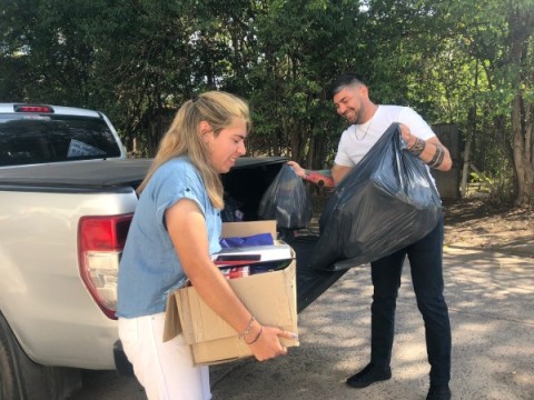 Diego Escobedo y Alan Santillán entregaron kits didácticos en escuelas de verano