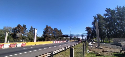Informan desvíos en el Acceso Oeste por la reconstrucción de un puente peatonal: por cuando tiempo será