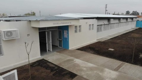 Se inauguró el nuevo edificio de la Escuela Primaria N° 22 en el Barrio Bicentenario