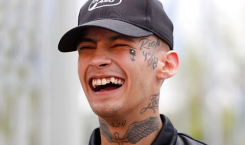 As&iacute; es la dentadura de oro y diamantes que se compr&oacute; L-Gante