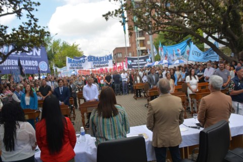 Juraron los concejales electos, despidieron a los que se van, a Basilotta y hay nuevo presidente del Concejo Deliberante