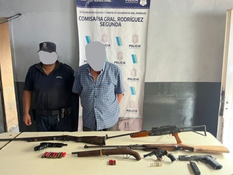 Disparo y gritos: tenso momento en una casa del barrio Maravilla del Oeste termin&oacute; con un aprehendido