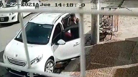 Video: robo frente a la Clínica Centro