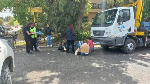 Motociclistas hospitalizados por choques en esquinas céntricas entre el miércoles y el jueves