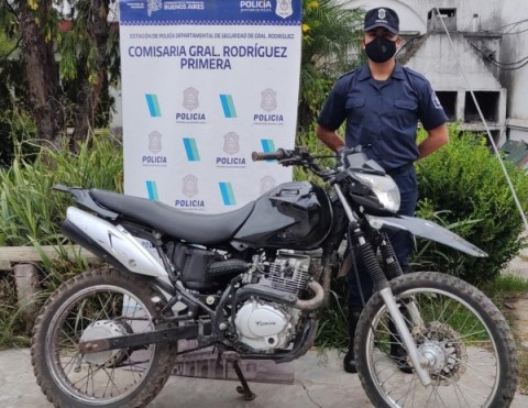 Arrestaron en Villa Vengochea a una adolescente de 15 años que circulaba en una moto robada