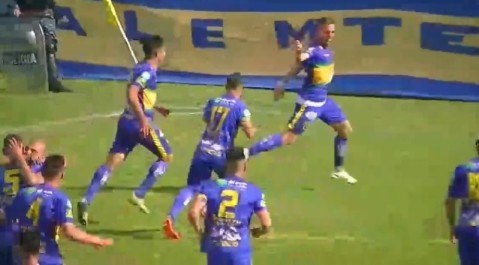 Leandro N. Alem sorprendió a Argentino de Merlo y rompió todos los pronósticos