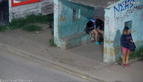 Video: el SAME asistió a una embarazada en una situación de emergencia en plena calle