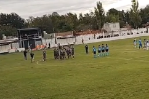 Atlas no pasó del empate en el Ricardo Puga y no pudo meterse en zona de Reducido