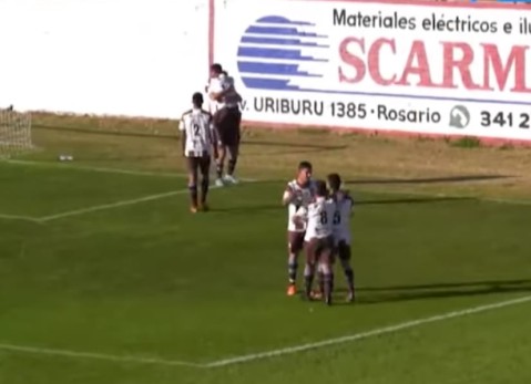 Atlas se trajo un triunfazo de Rosario y es líder