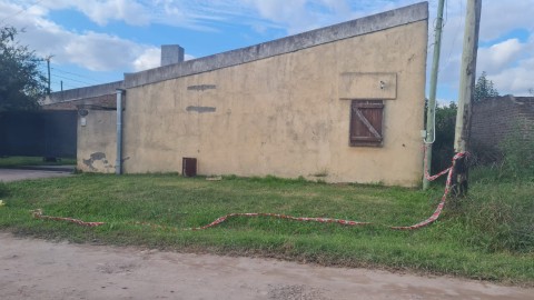 Tragedia en barrio Los Viveros: un hombre perdió la vida tras el incendio de su casa