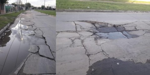 Enojo vecinal por importantes baches en barrio Bicentenario