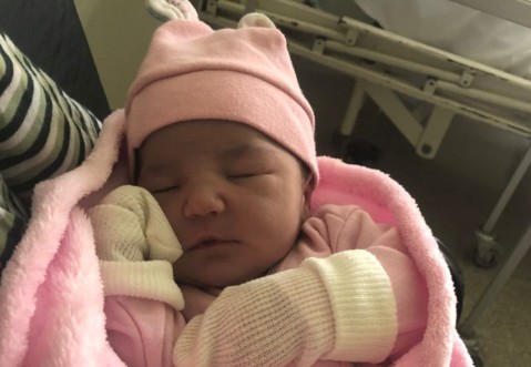 Piden dadores de sangre para una bebé rodriguense recién nacida que atraviesa una situación crítica